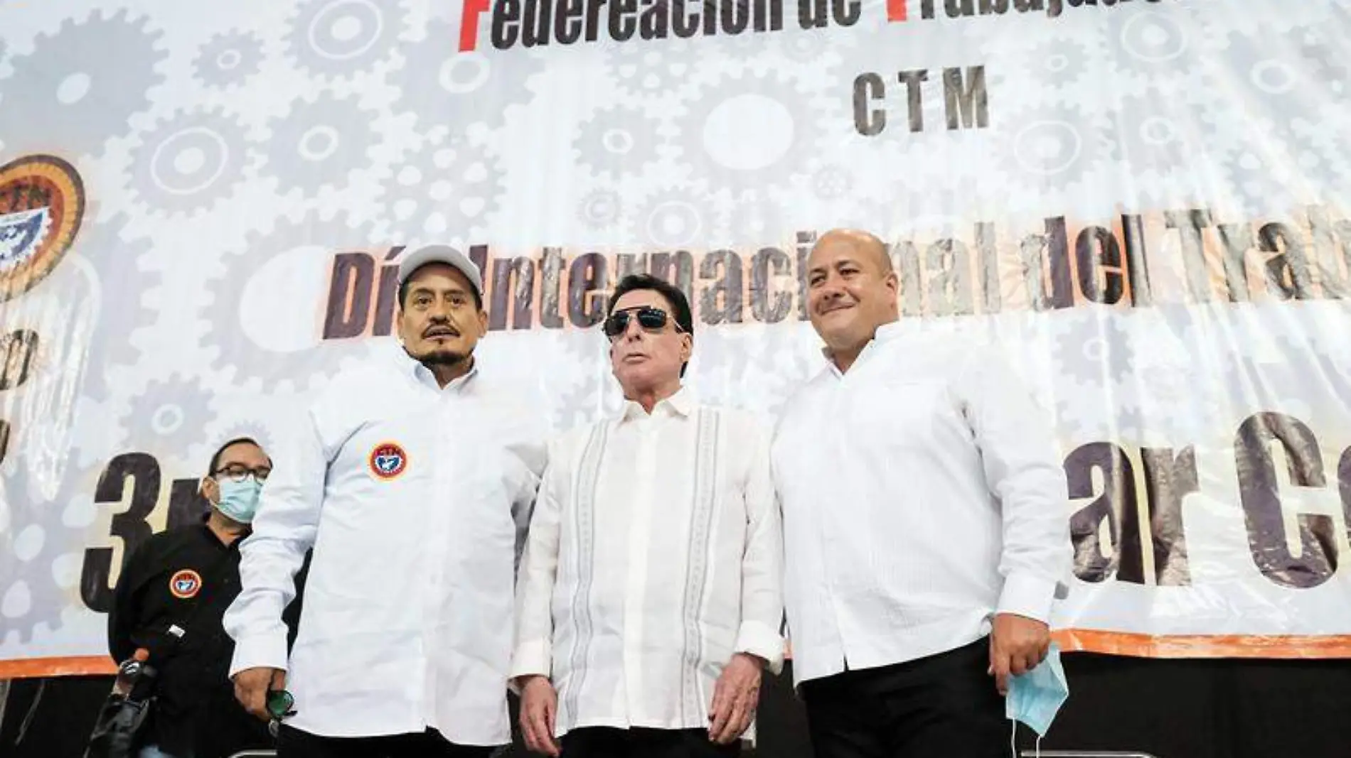 Reconocimiento lideres sindicales Enrique Alfaro